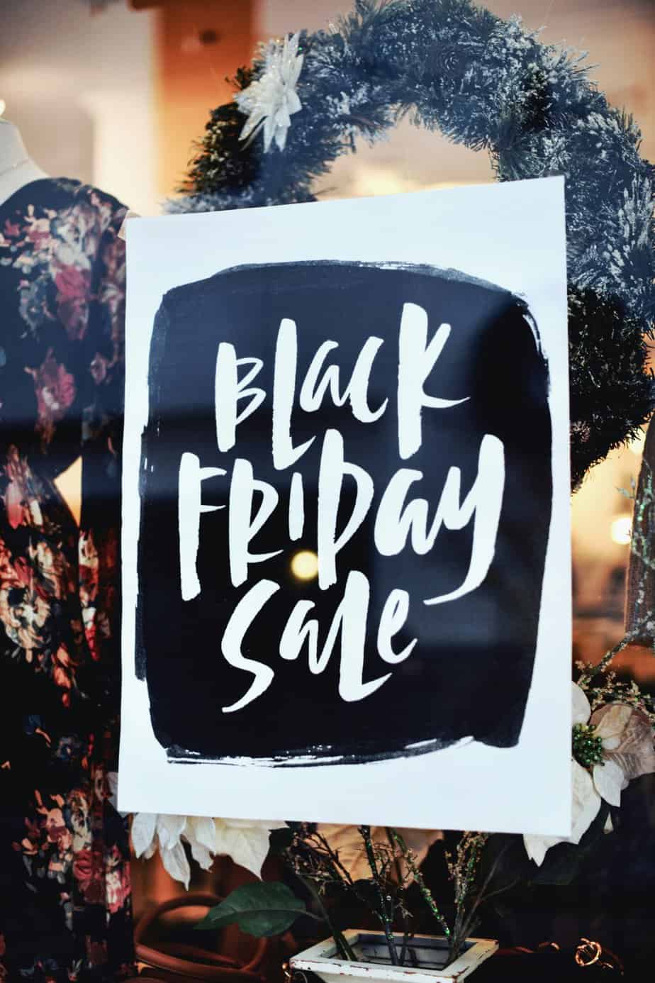 10 Best Tips To Stop You Overspending on Black Friday